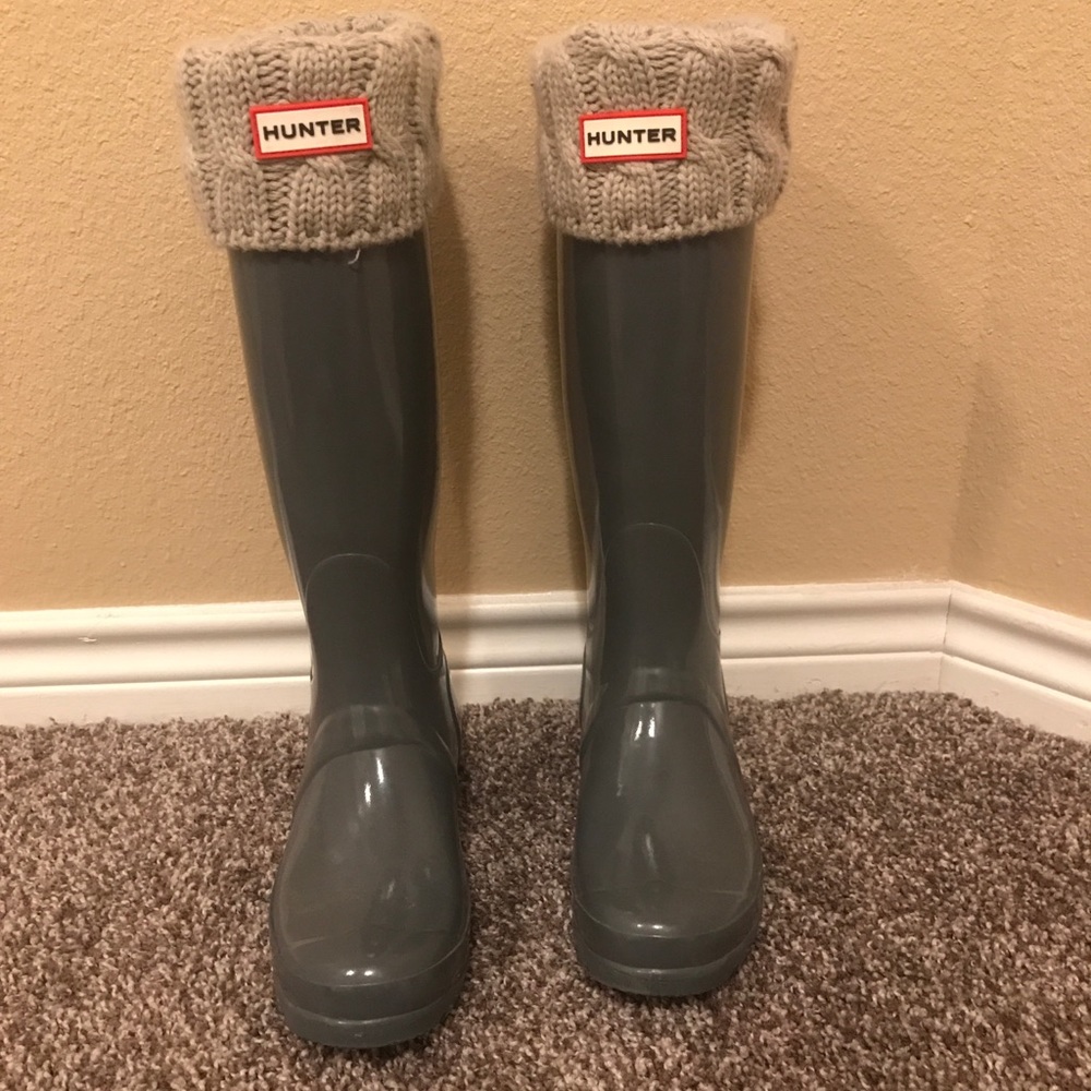 Hunter Original Tall Rain Boots with socks!